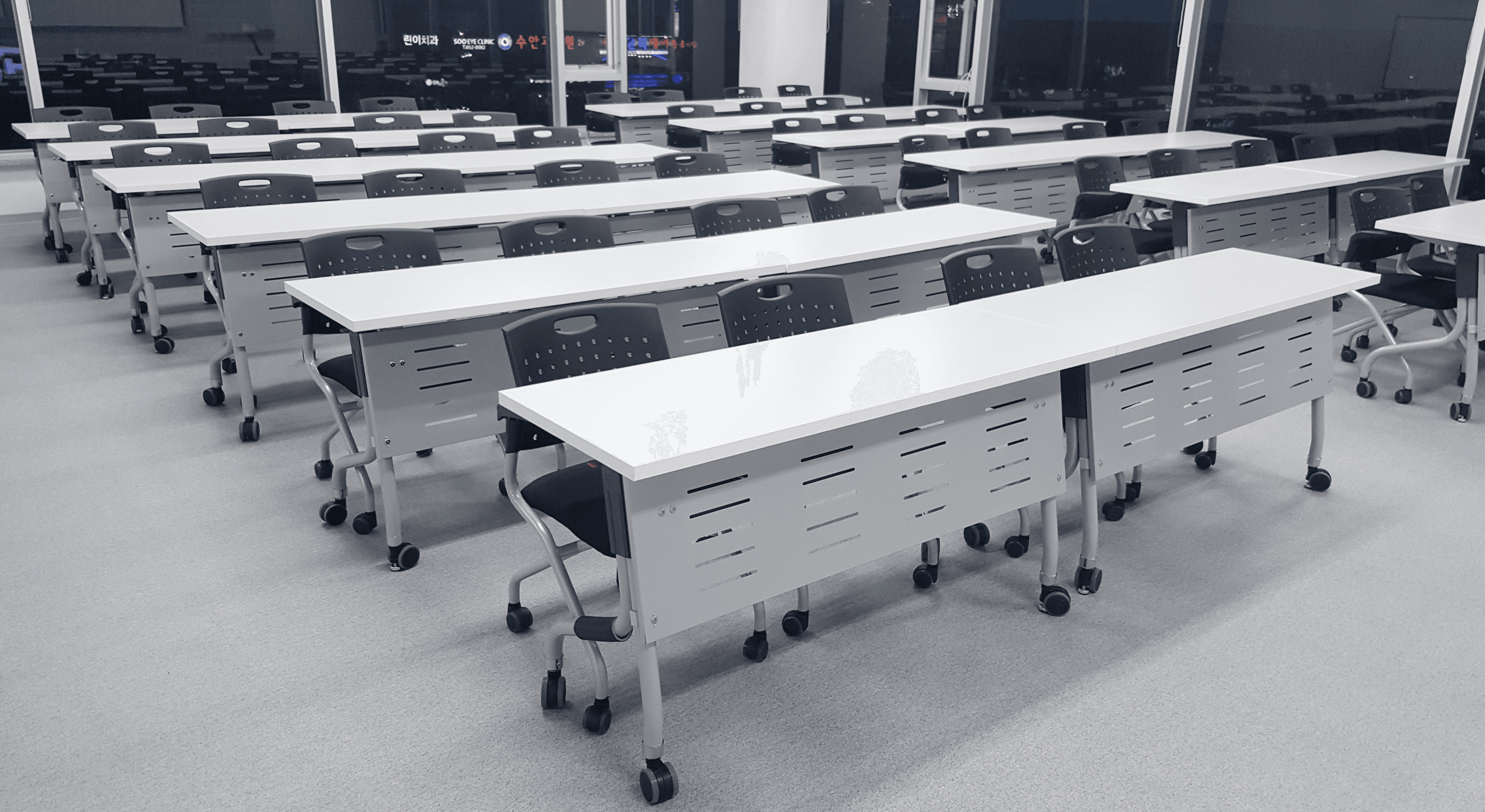 회의실에서 강의실로 순식간에 변신